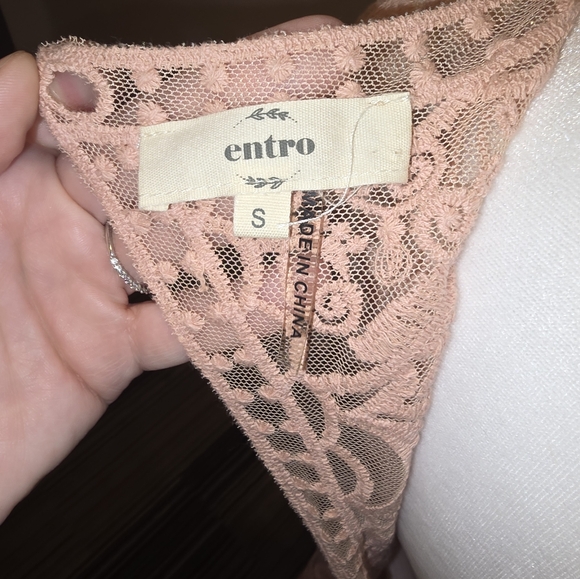 EUC Altar'd State Pink/Mauve/Dusty Rose Size Small Lace Boho Romper Cottagecore - Picture 6 of 6